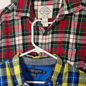 St. John's Bay"M" & US Polo "S" Men's Red, White & Green Plaid Button-Down Shirt